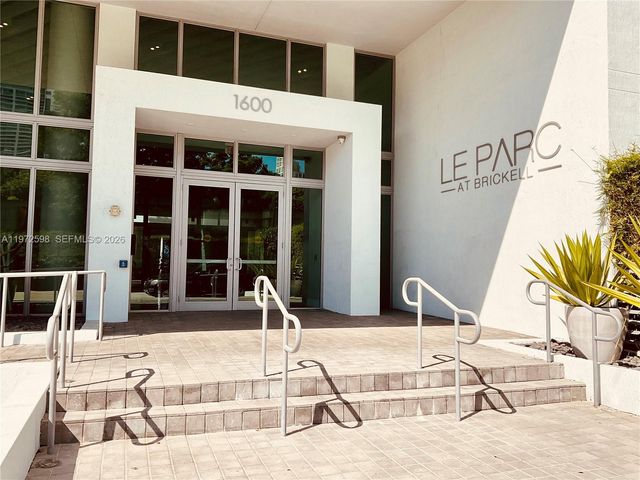 1600 SW 1st Ave 1204, Miami, FL 33129