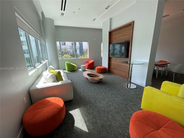 1600 SW 1st Ave 1204, Miami, FL 33129