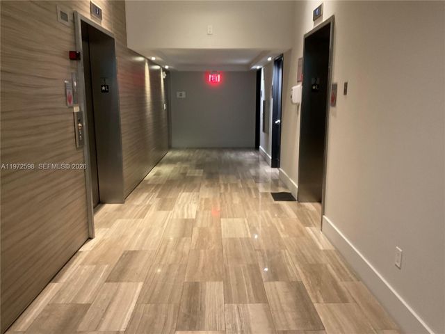 1600 SW 1st Ave 1204, Miami, FL 33129