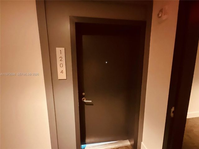 1600 SW 1st Ave 1204, Miami, FL 33129