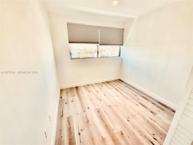 1600 SW 1st Ave 1204, Miami, FL 33129