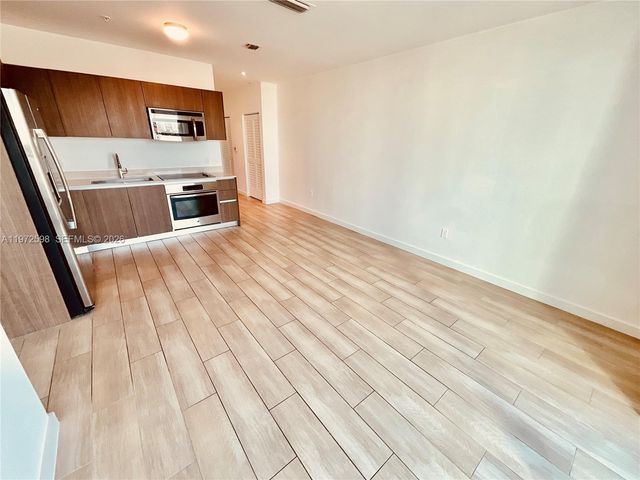 1600 SW 1st Ave 1204, Miami, FL 33129