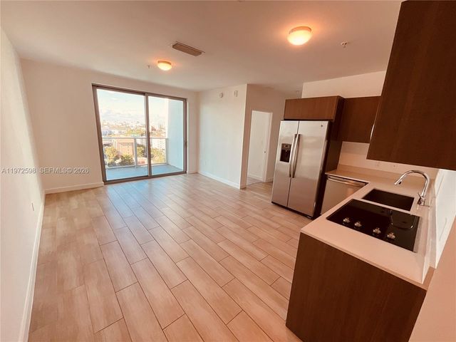 1600 SW 1st Ave 1204, Miami, FL 33129