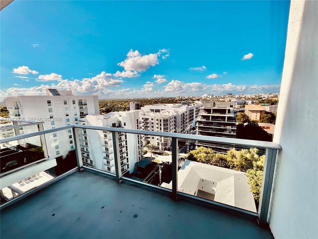 1600 SW 1st Ave 1204, Miami, FL 33129