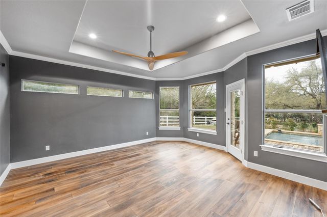 408 Saddlehorn DR, Dripping Springs, TX 78620