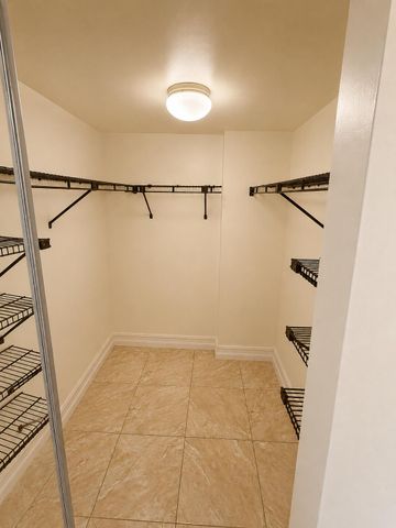 1000 Colony Point Circle 315, Pembroke Pines, FL 33026