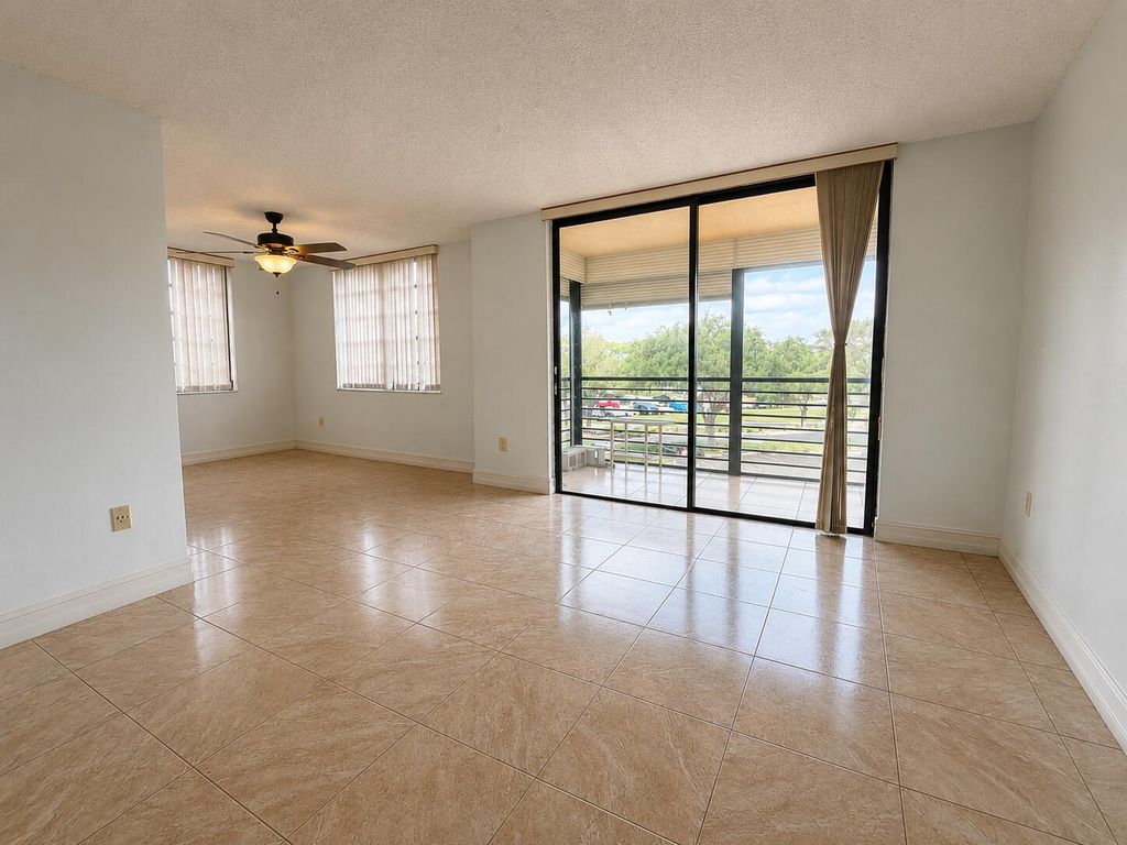1000 Colony Point Circle 315, Pembroke Pines, FL 33026