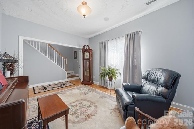 4762 Braxton Gate Lane, Hickory, NC 28602