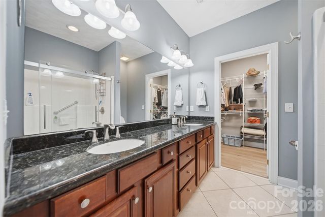 4762 Braxton Gate Lane, Hickory, NC 28602