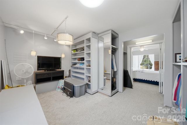 4762 Braxton Gate Lane, Hickory, NC 28602