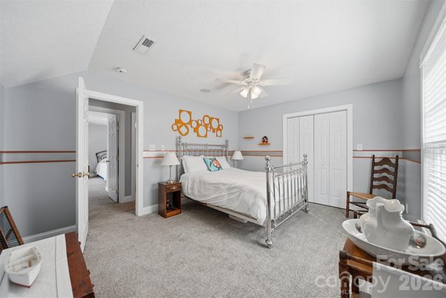 4762 Braxton Gate Lane, Hickory, NC 28602