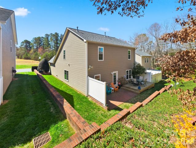 4762 Braxton Gate Lane, Hickory, NC 28602