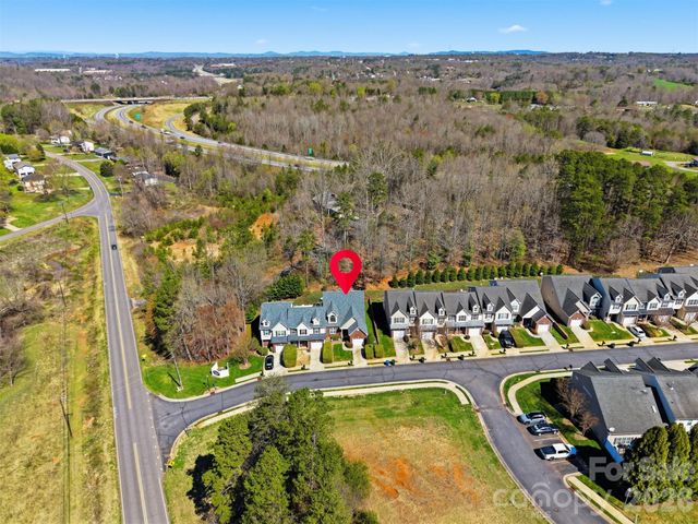 4762 Braxton Gate Lane, Hickory, NC 28602