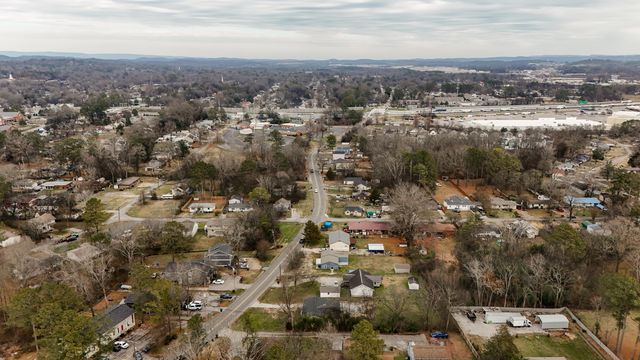 1114 Mcbrien Rd, Chattanooga, TN 37412