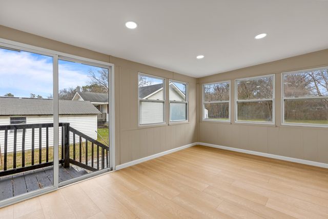 1114 Mcbrien Rd, Chattanooga, TN 37412