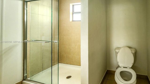 470 NE 194th Ter 470, Miami, FL 33179