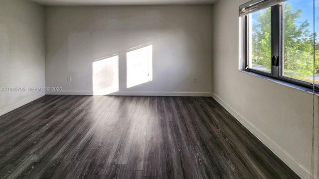 470 NE 194th Ter 470, Miami, FL 33179