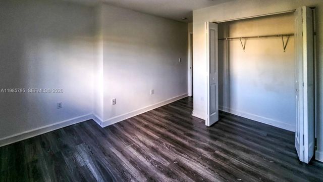 470 NE 194th Ter 470, Miami, FL 33179