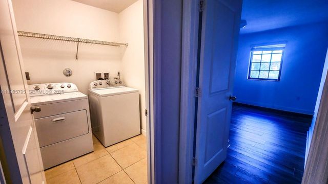 470 NE 194th Ter 470, Miami, FL 33179