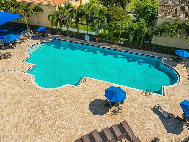 470 NE 194th Ter 470, Miami, FL 33179