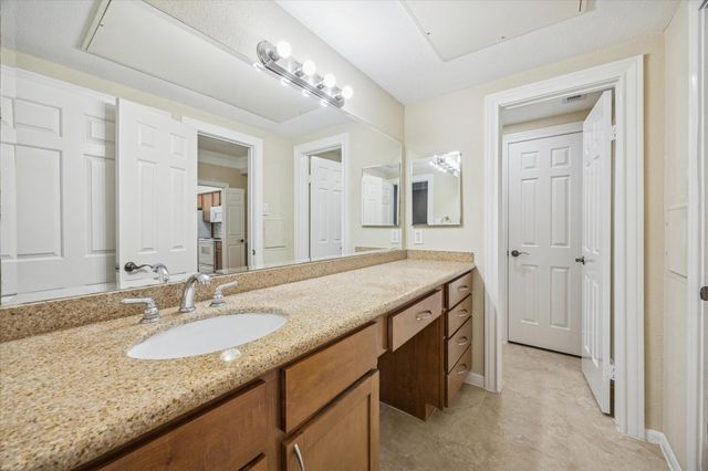 2700 Revere Street 142, Houston, TX 77098