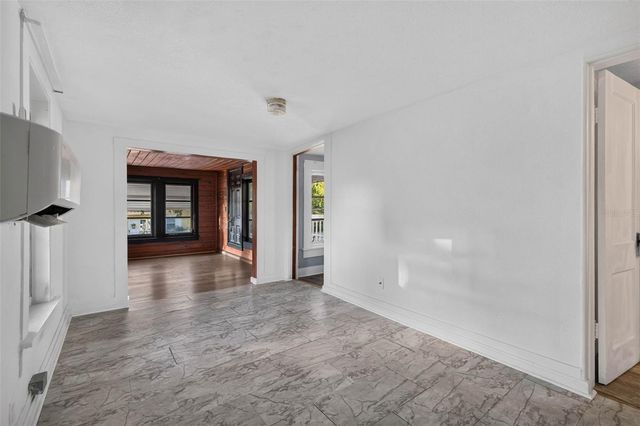 860 12TH AVENUE N, St Petersburg, FL 33701