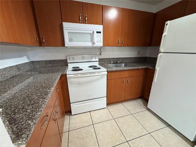 4732 SW 33rd Avenue 206, Dania Beach, FL 33312