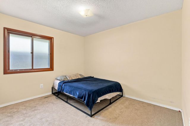 2336 12th Avenue E, North Saint Paul, MN 55109