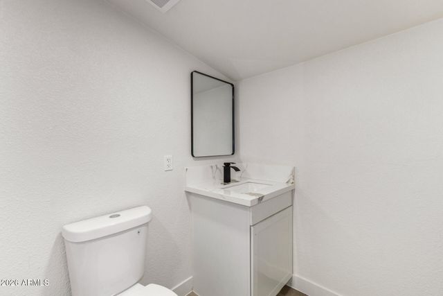 7601 W SHEILA Lane, Phoenix, AZ 85033