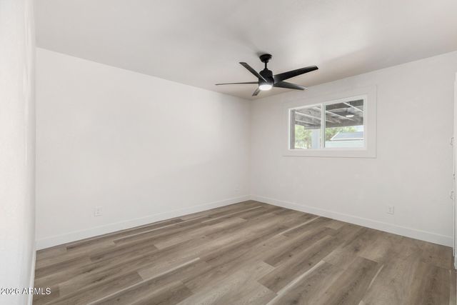 7601 W SHEILA Lane, Phoenix, AZ 85033