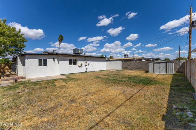 7601 W SHEILA Lane, Phoenix, AZ 85033