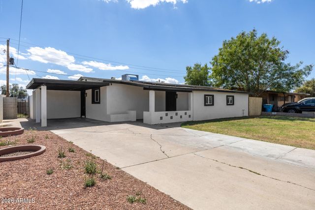 7601 W SHEILA Lane, Phoenix, AZ 85033