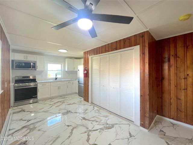 113 Jaynes Avenue, Island Heights, NJ 08732