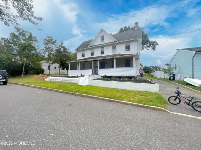 113 Jaynes Avenue, Island Heights, NJ 08732