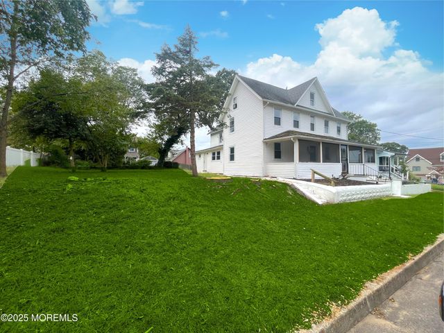 113 Jaynes Avenue, Island Heights, NJ 08732
