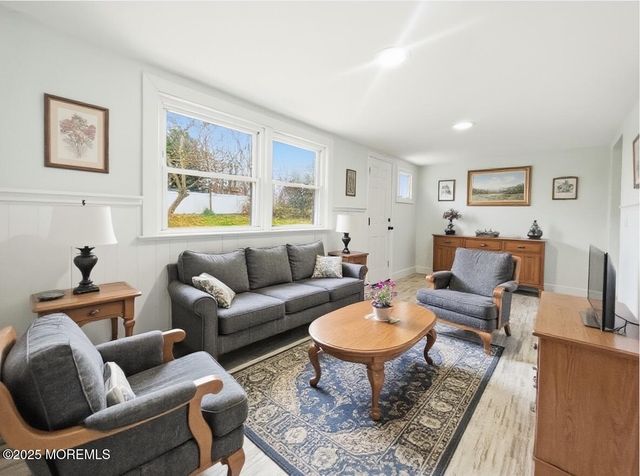 113 Jaynes Avenue, Island Heights, NJ 08732