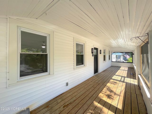 113 Jaynes Avenue, Island Heights, NJ 08732