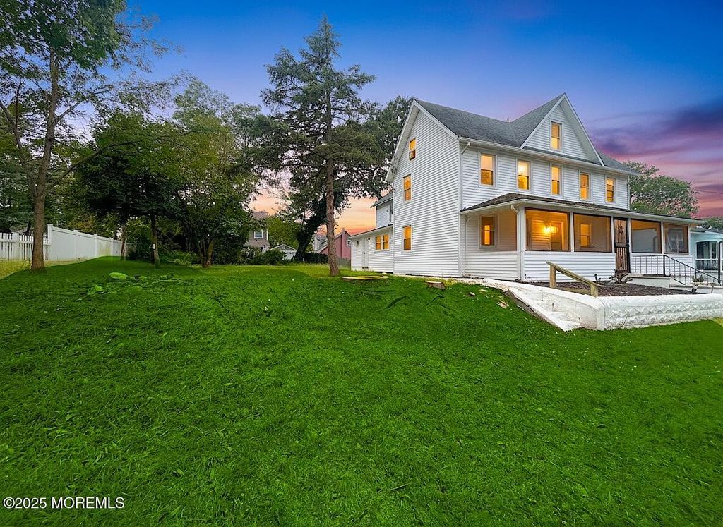 113 Jaynes Avenue, Island Heights, NJ 08732