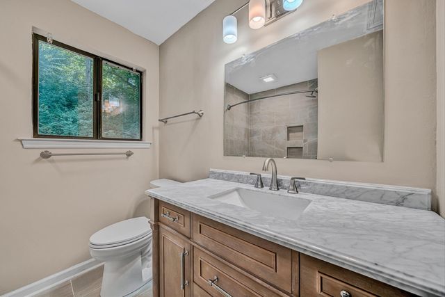 4727 Horseman DR NE, Roanoke, VA 24019