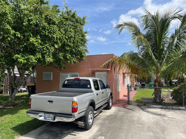 22 SW 11th St, Dania Beach, FL 33004