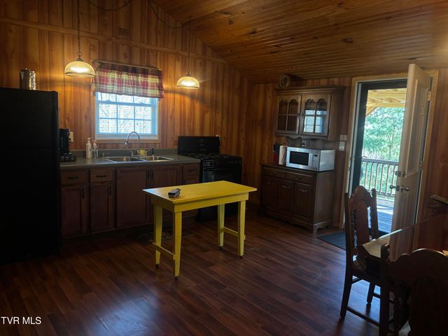 306 Black Hill Drive, Coeburn, VA 24230