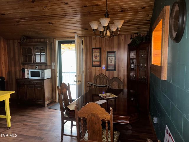 306 Black Hill Drive, Coeburn, VA 24230