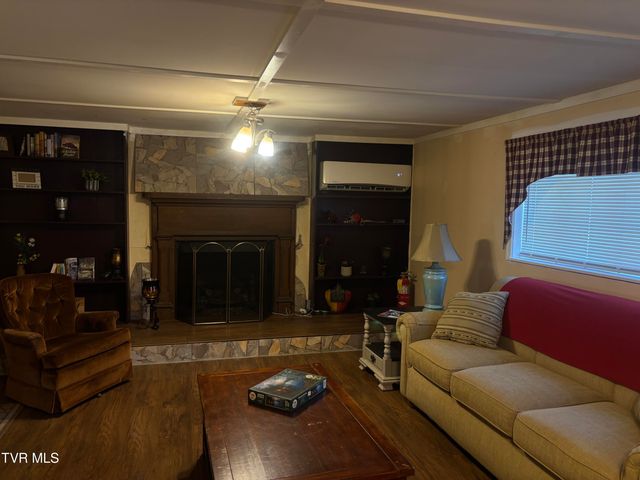 306 Black Hill Drive, Coeburn, VA 24230