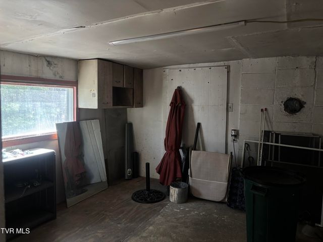 306 Black Hill Drive, Coeburn, VA 24230