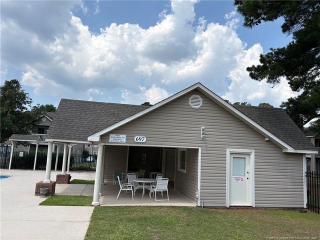 676 Bartons Landing Place 5, Fayetteville, NC 28314