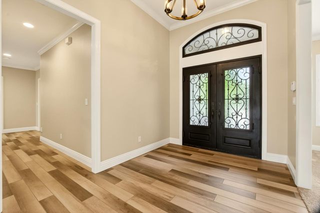 5370 Tudor Rose Gln, Stockton, CA 95212