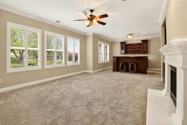 5370 Tudor Rose Gln, Stockton, CA 95212