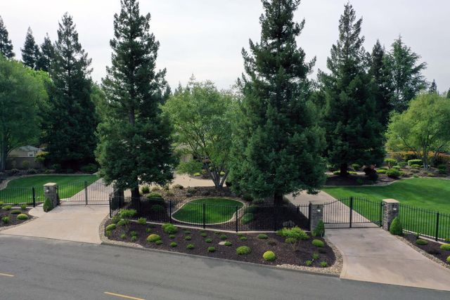 5370 Tudor Rose Gln, Stockton, CA 95212