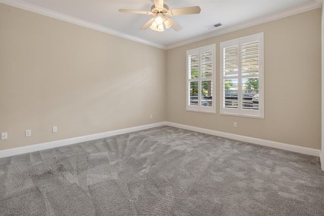 5370 Tudor Rose Gln, Stockton, CA 95212