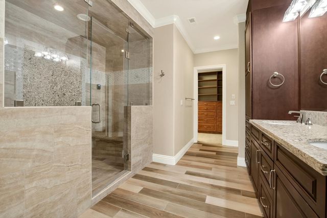 5370 Tudor Rose Gln, Stockton, CA 95212